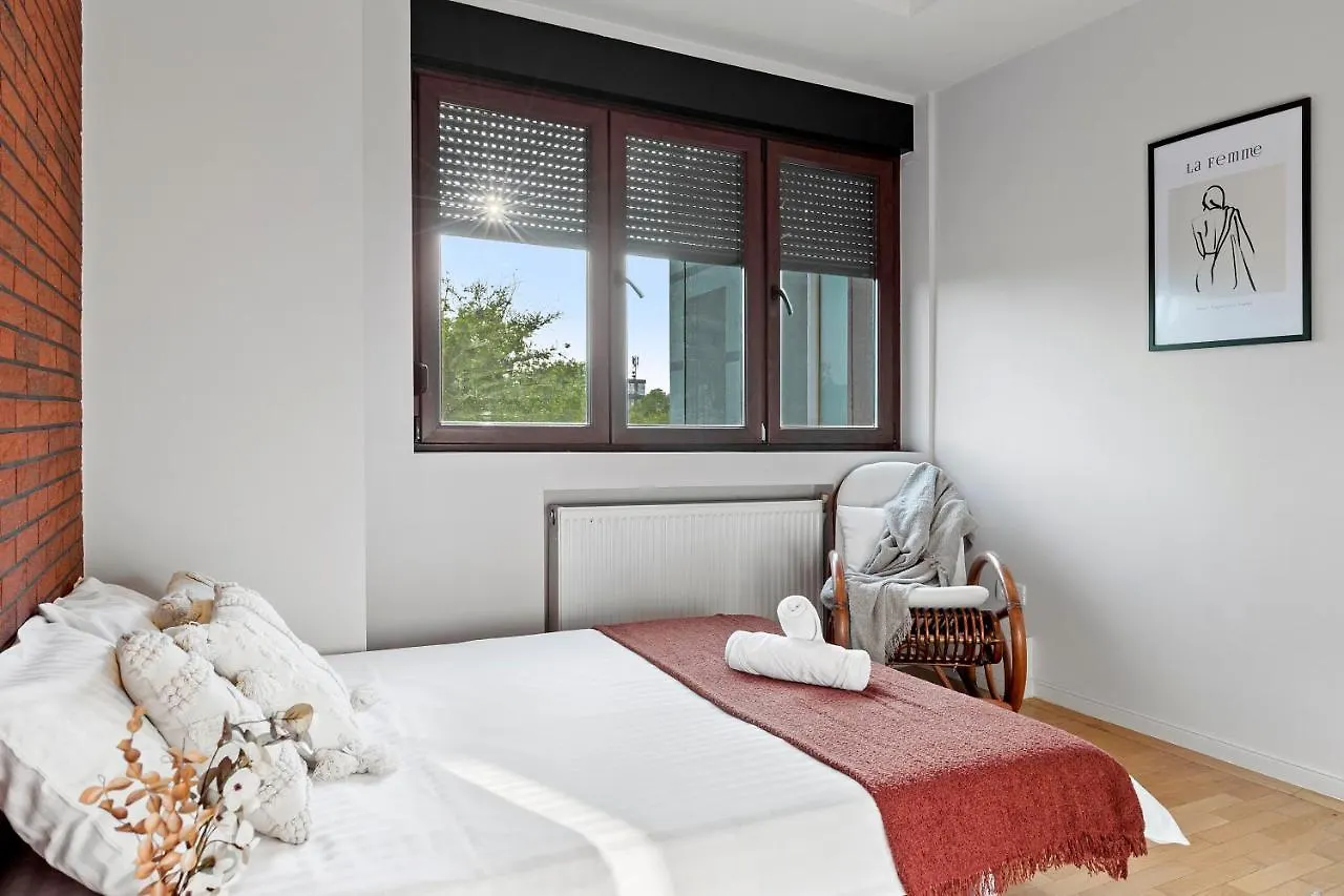 City Heart Retreat Elegant Apartment Bucarest