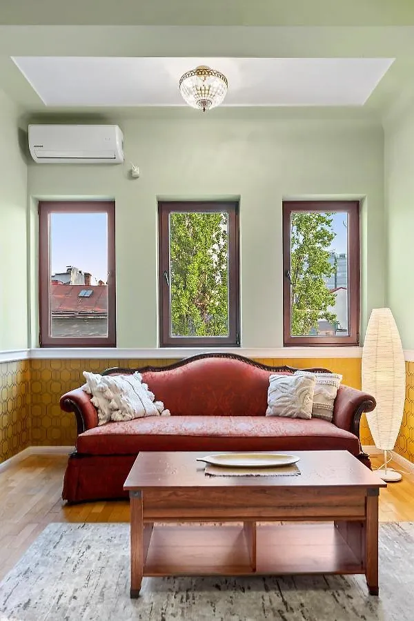 City Heart Retreat Elegant Apartment Bucarest Romania