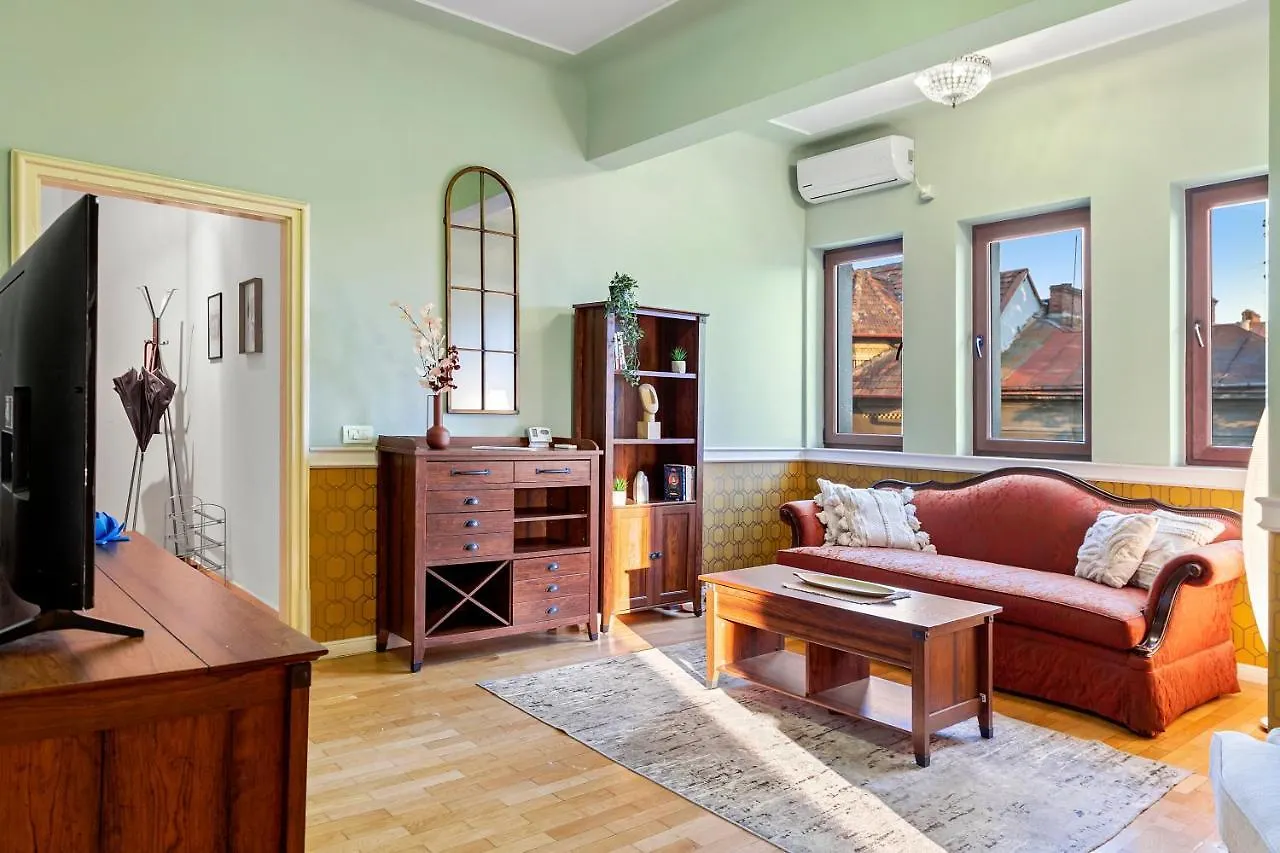 City Heart Retreat Elegant Apartment Bukarest