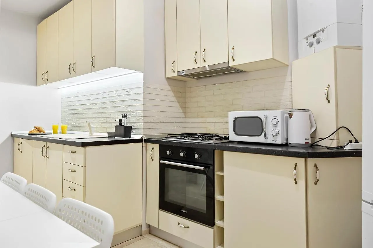 City Heart Retreat Elegant Apartment Bukarest